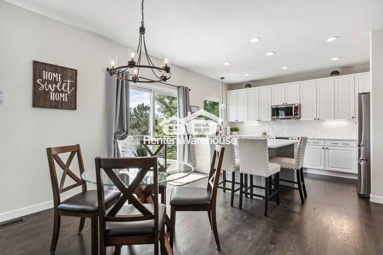 3435 Castle Peak Ave - Photo 2 of 28