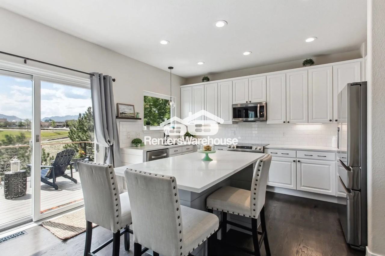 3435 Castle Peak Ave - Photo 3 of 28