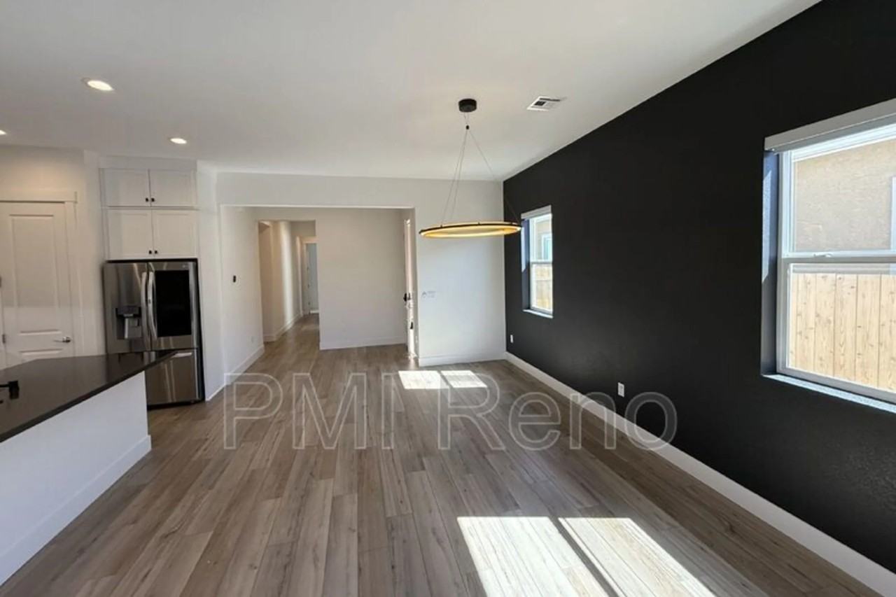 7765 Navasota Dr - Photo 3 of 23