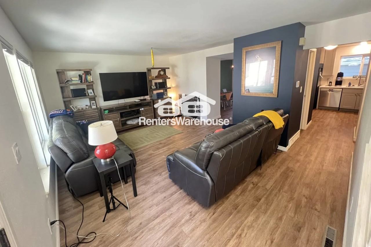 7052 E Briarwood Dr - Photo 2 of 23