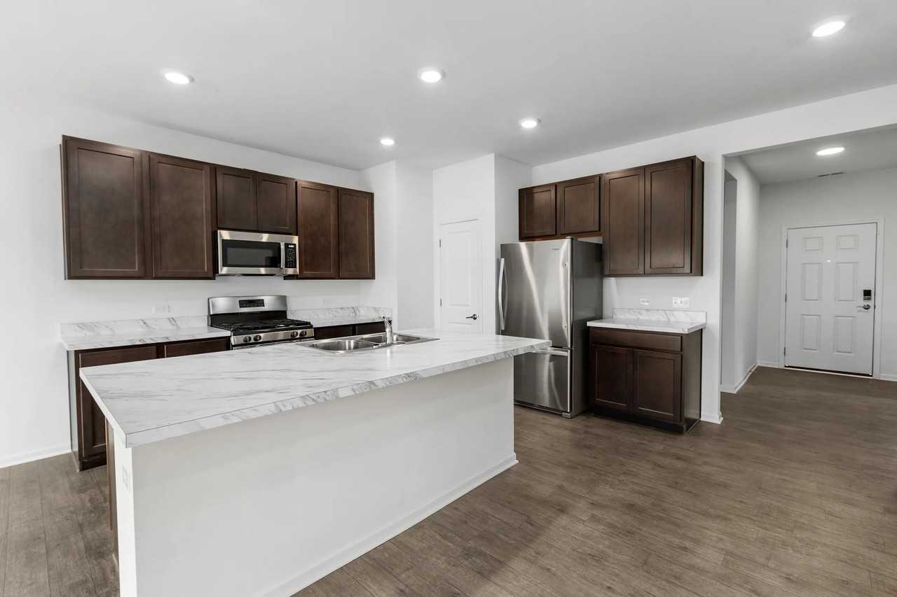 11652 Thomas St - Photo 3 of 11