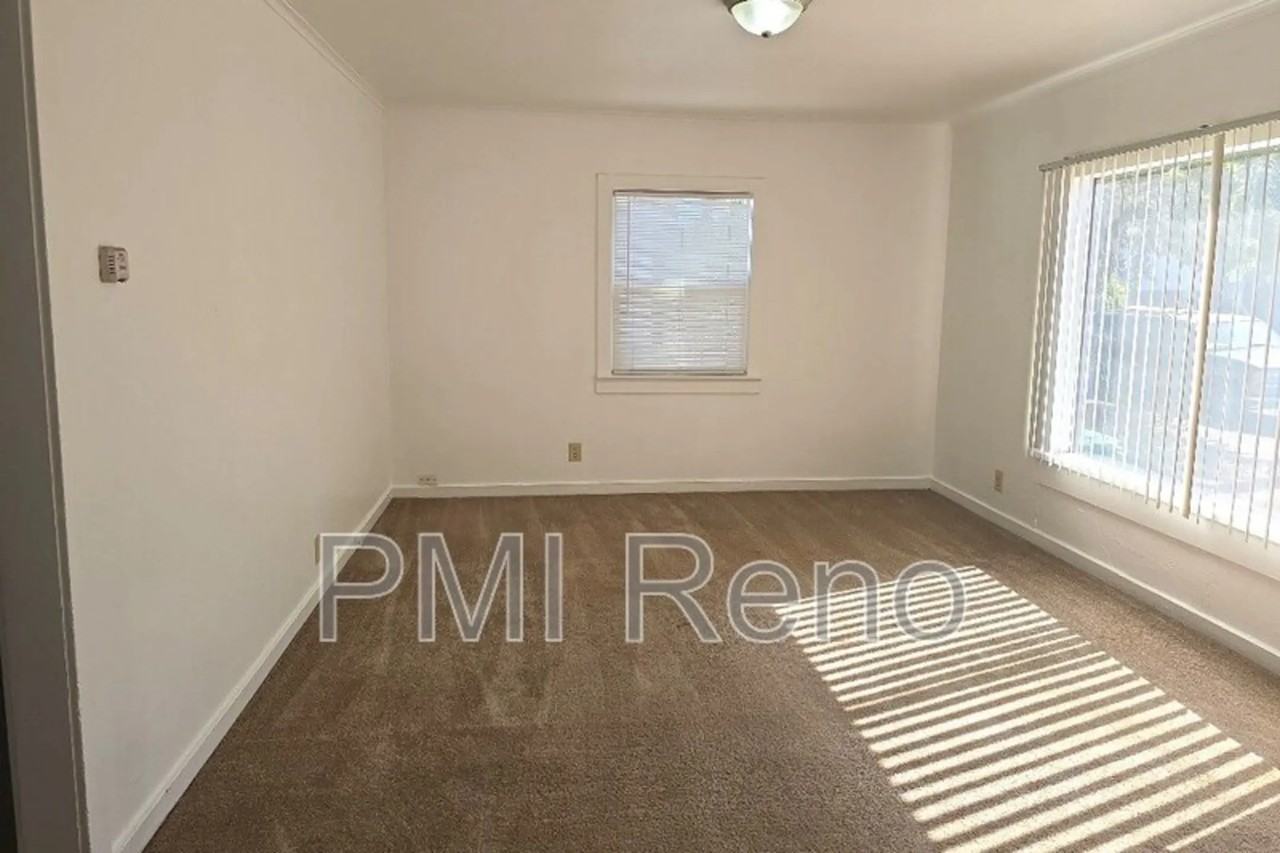 1431 E 9th St - Photo 2 of 15