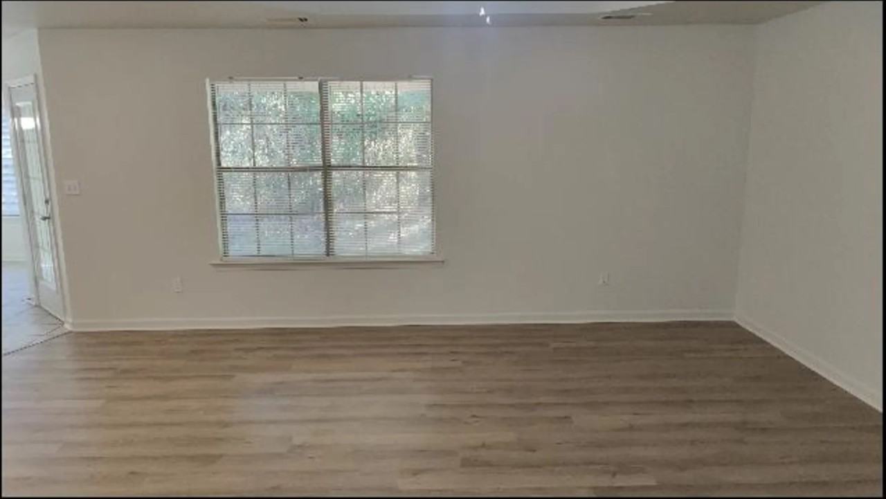 490 Wisteria Dr - Photo 3 of 10