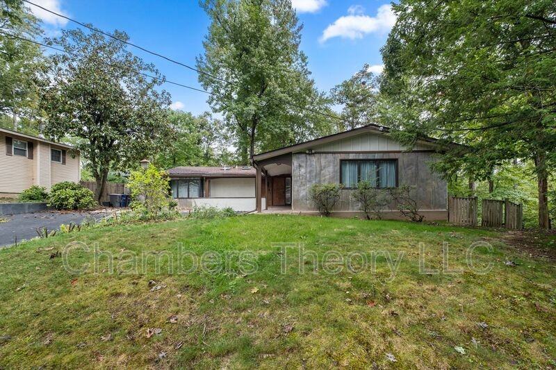 8111 Kane Ct - Photo 2 of 46