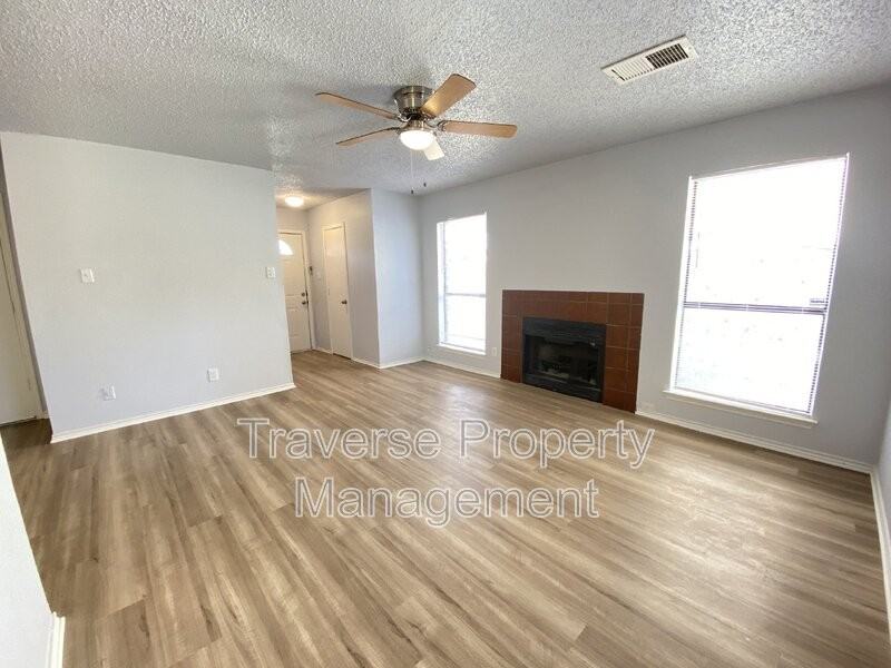 2618 Isbella Dr - Photo 6 of 25