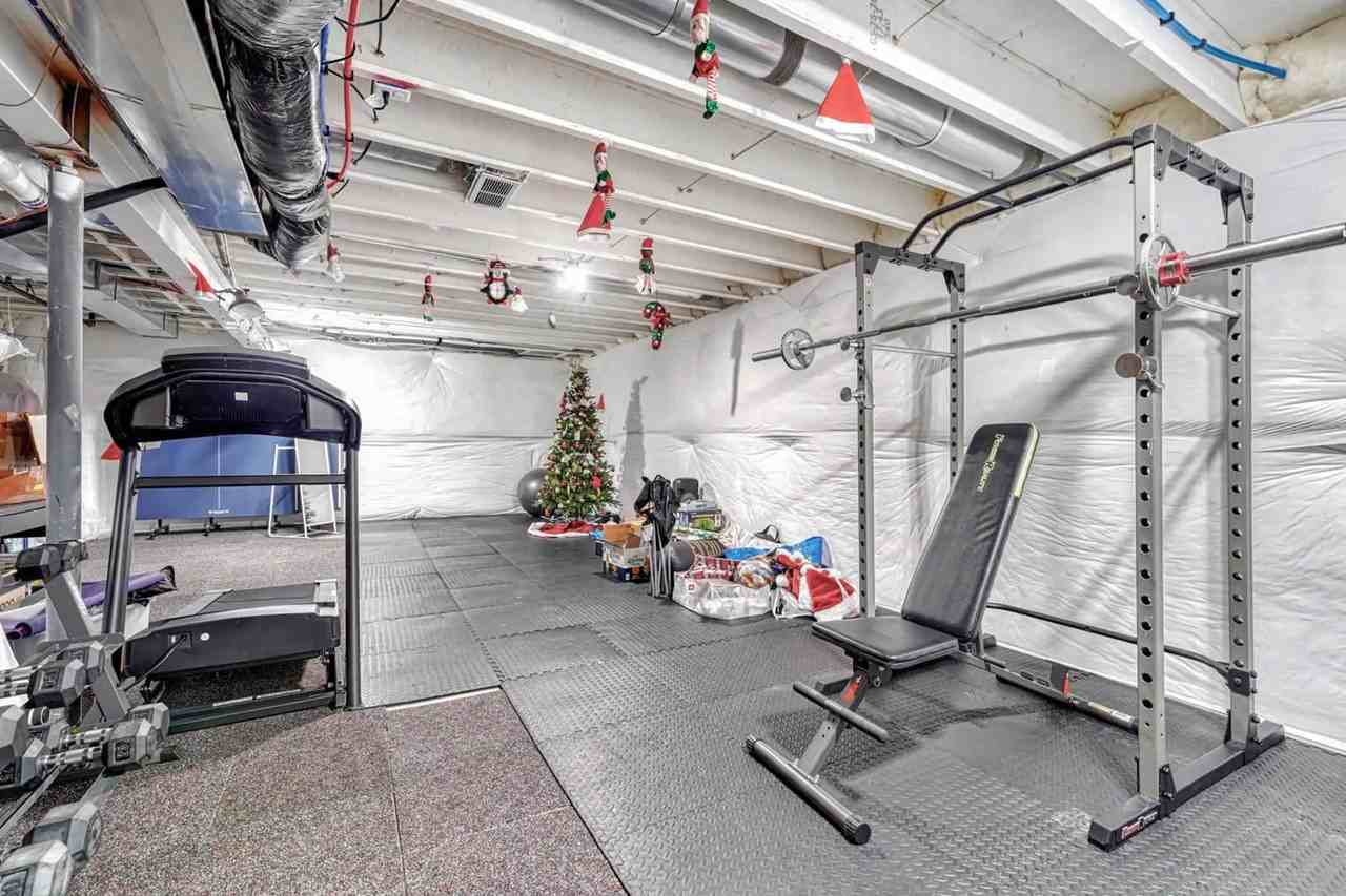 7179 Bedlam Dr - Photo 3 of 34