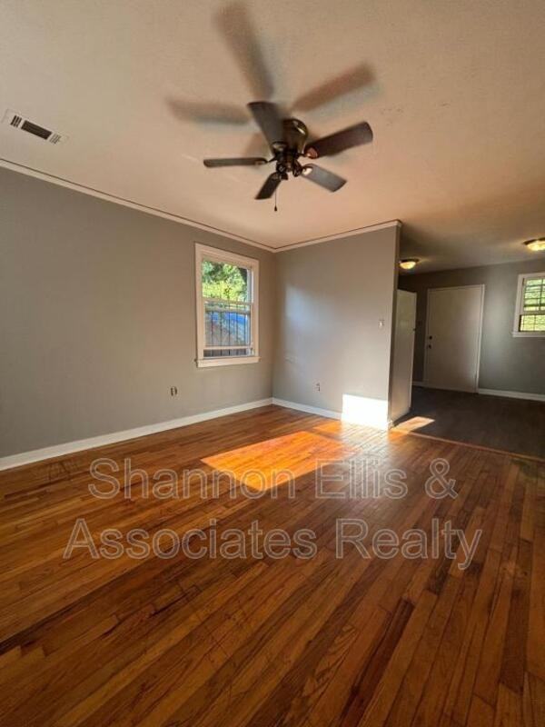 1780 Cahoon St Sw - Photo 7 of 21