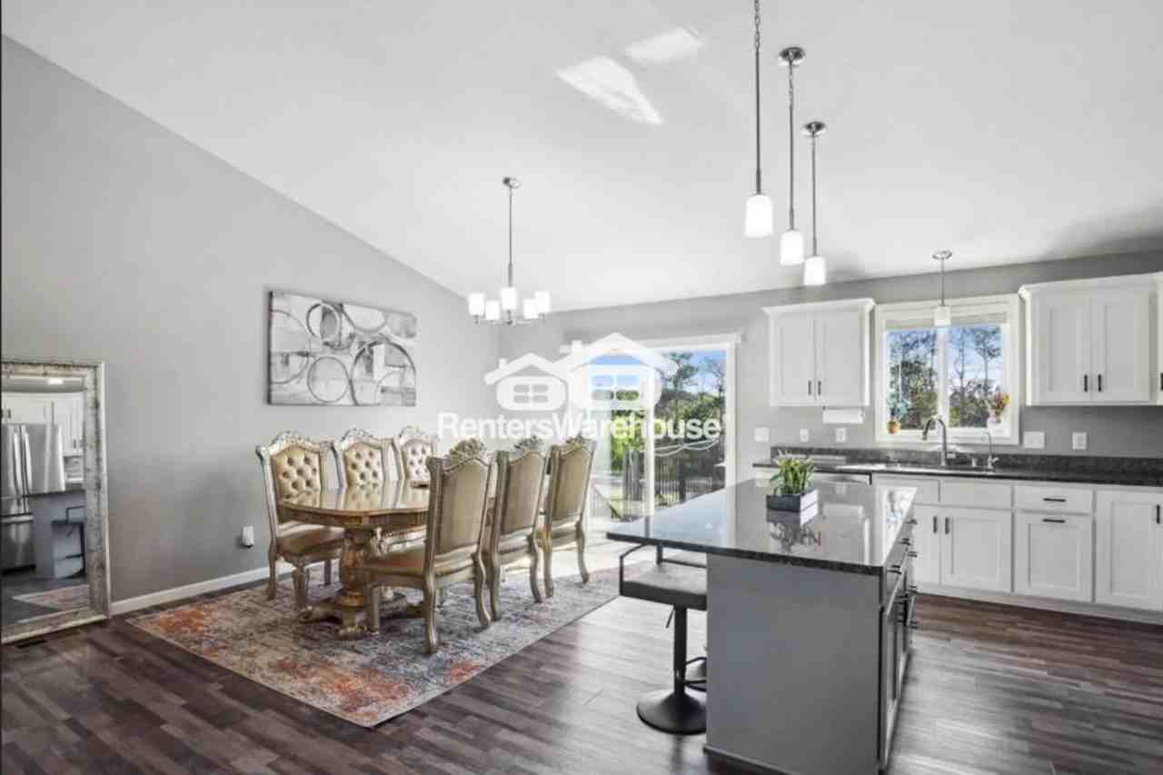 15005 Quintana St Nw - Photo 3 of 13