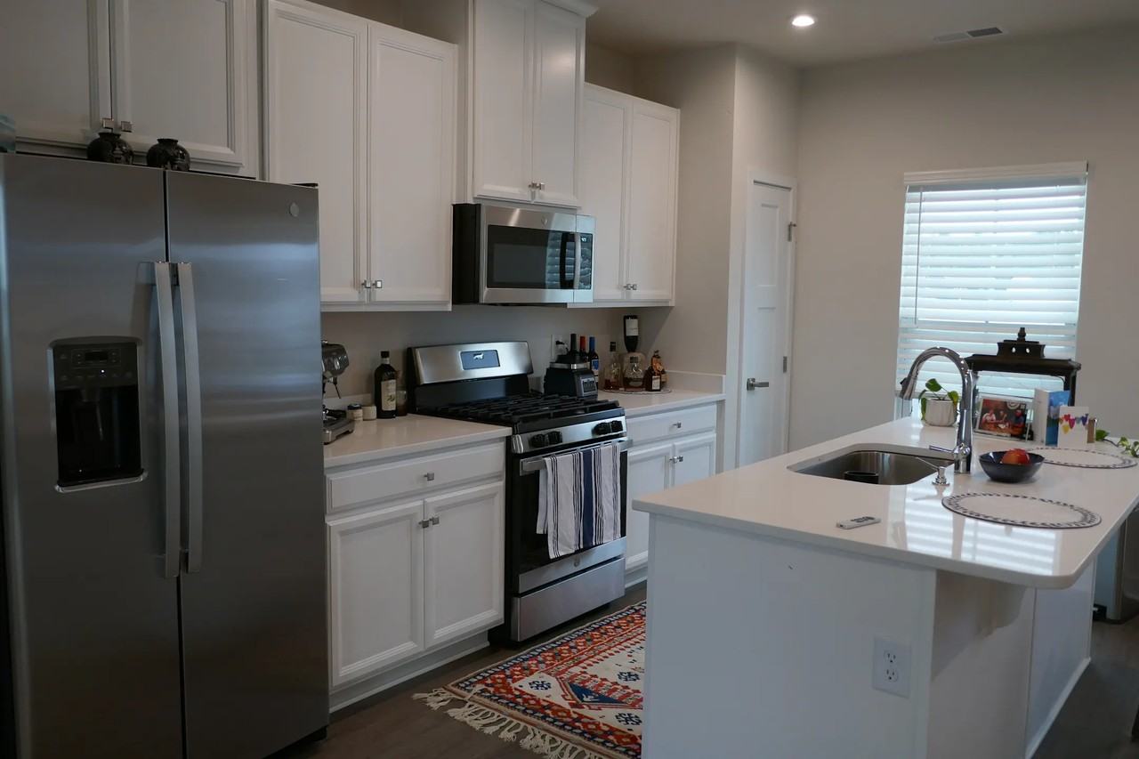 309 Fost Blvd - Photo 2 of 15