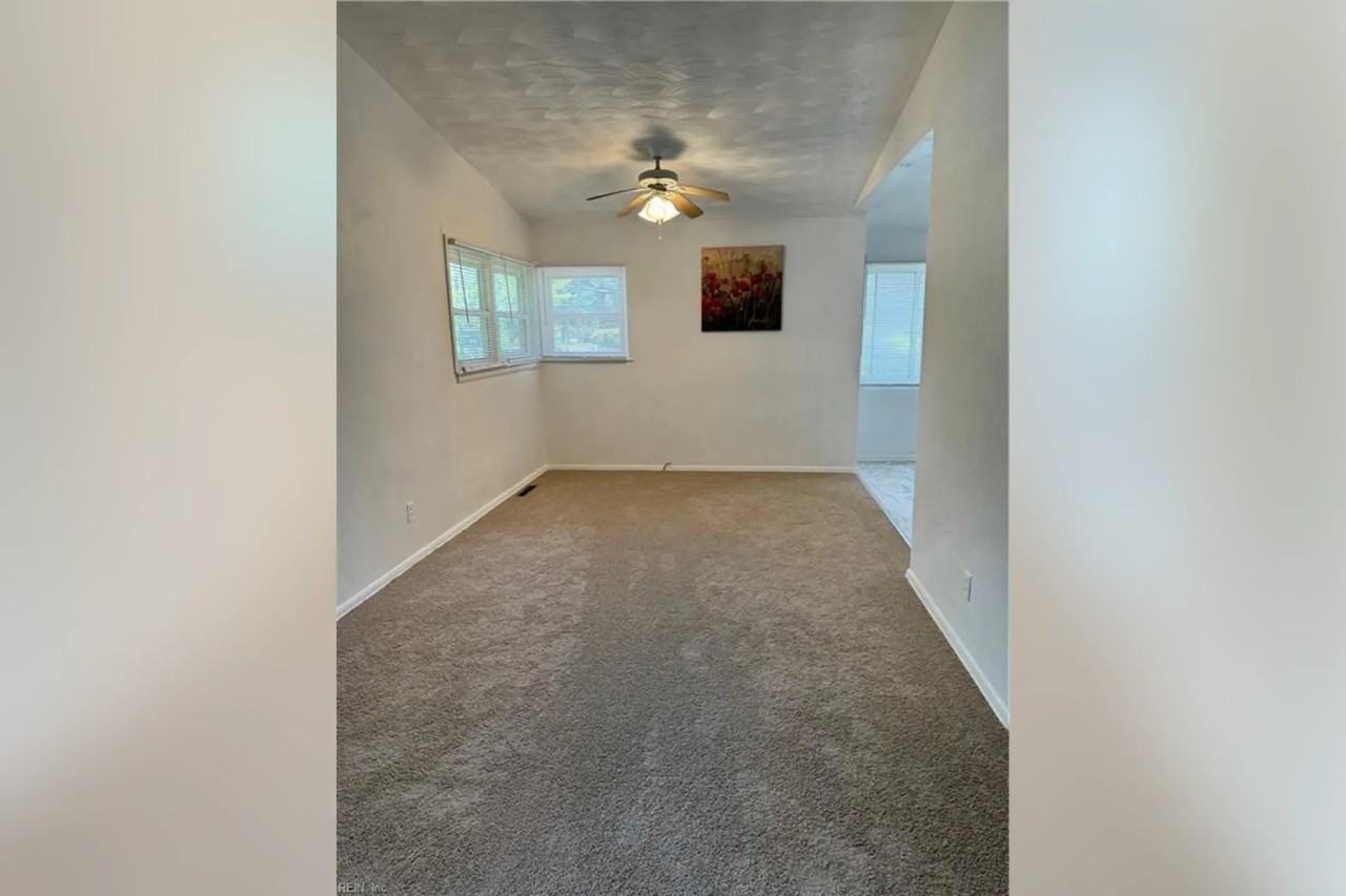 5477 Bayberry Dr - Photo 2 of 5
