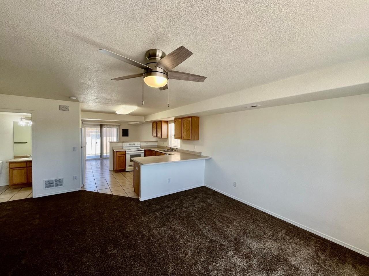 1218 Nichols Blvd - Photo 3 of 18