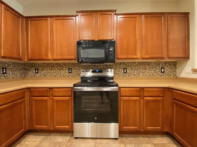 13201 W Creosote Dr - Photo 6 of 28