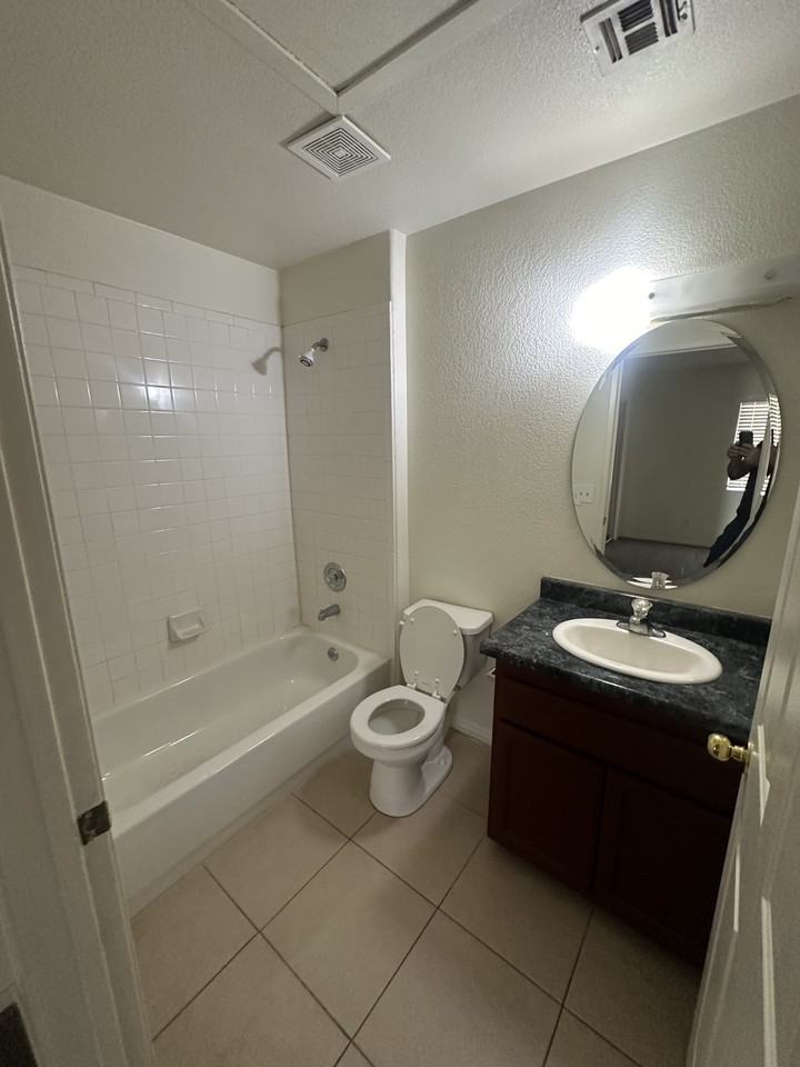 2225 James Bilbray Dr - Photo 3 of 14