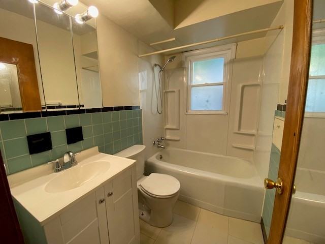 114 Beck Ave - Photo 2 of 7