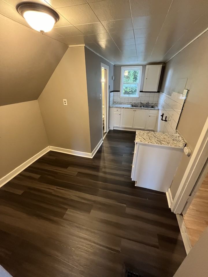 42 Princeton Pl - Photo 2 of 7