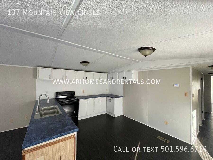 137 Mountain View Cir - Photo 3 of 10