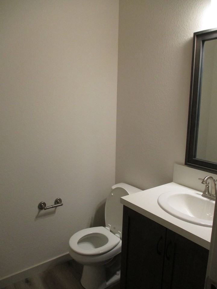 1147 Summit Vista Dr - Photo 5 of 20
