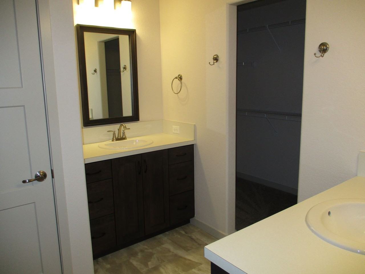 1147 Summit Vista Dr - Photo 7 of 20