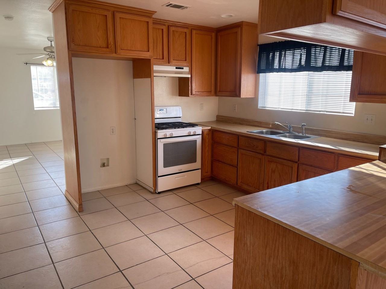 7401 Xavier Ave - Photo 3 of 10