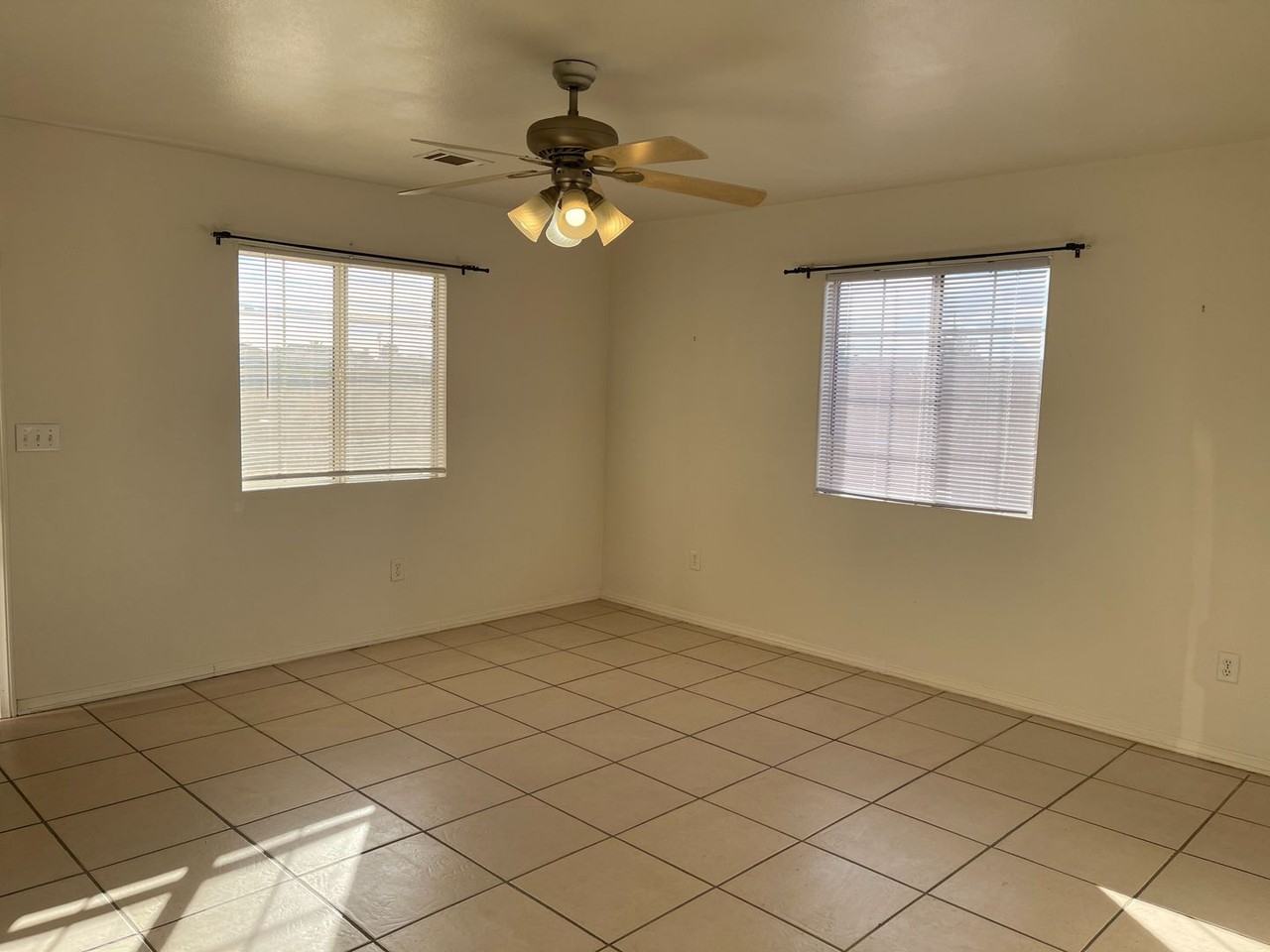 7401 Xavier Ave - Photo 2 of 10