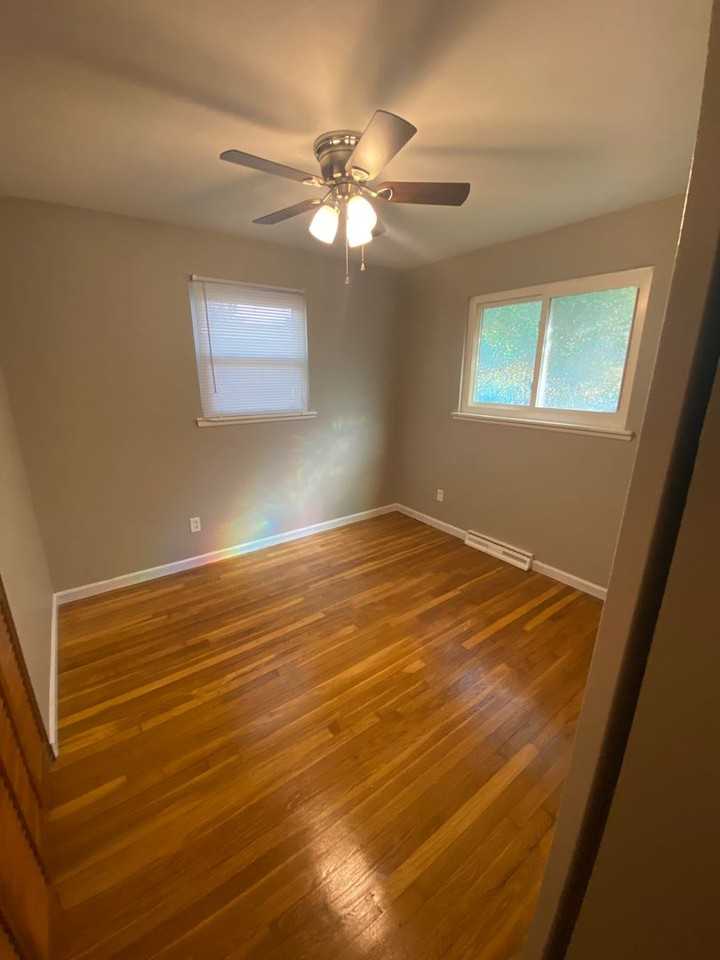 539 Lynn Haven Ln - Photo 2 of 14