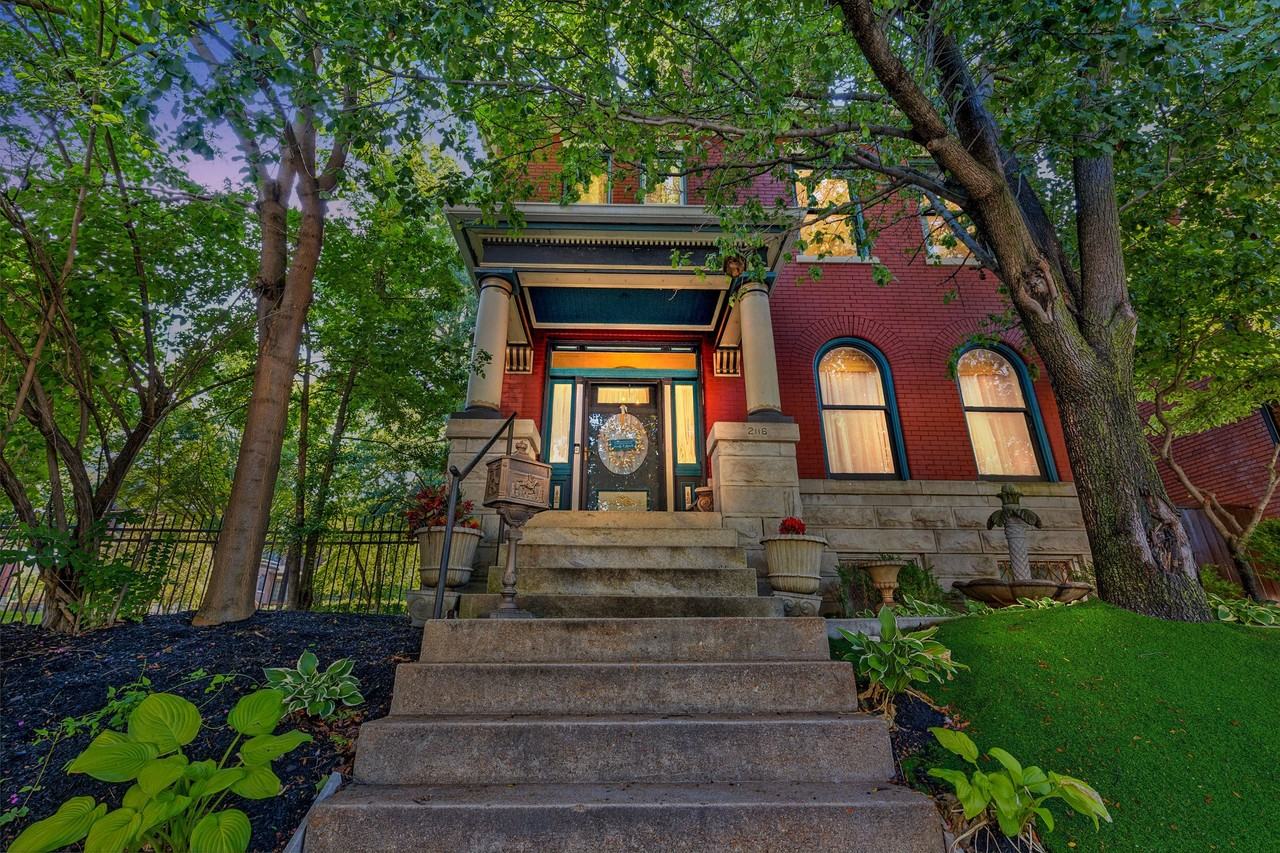 2116 S Grand Blvd #NA - Photo 2 of 25