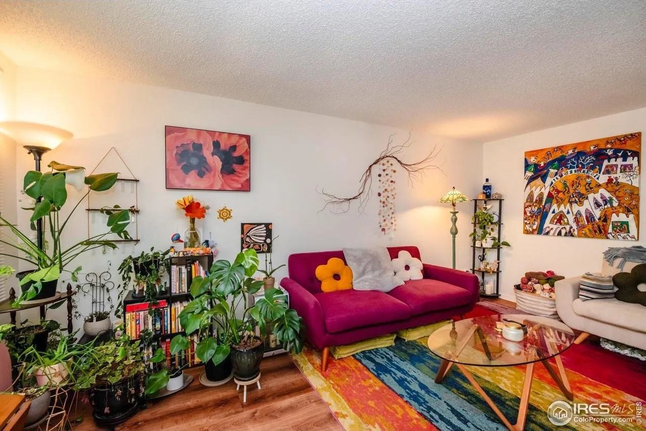 824 Meeker St #NA - Photo 2 of 18