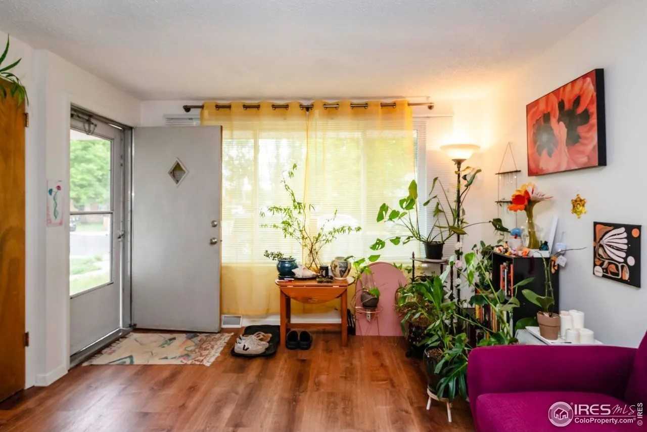 824 Meeker St #NA - Photo 3 of 18