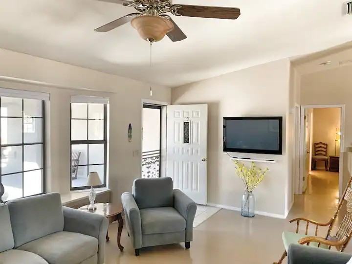 4092 Coral Reef Dr #NA - Photo 2 of 36