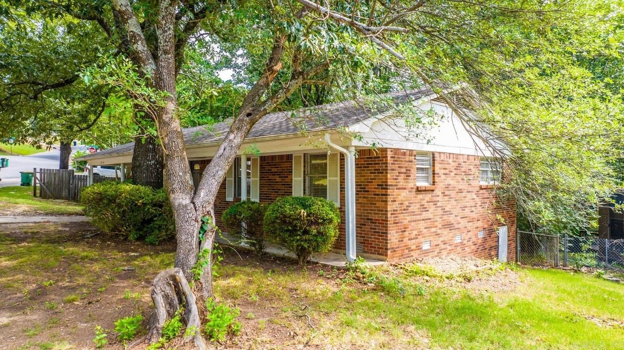 11110 Beverly Hills Dr #NA - Photo 2 of 18