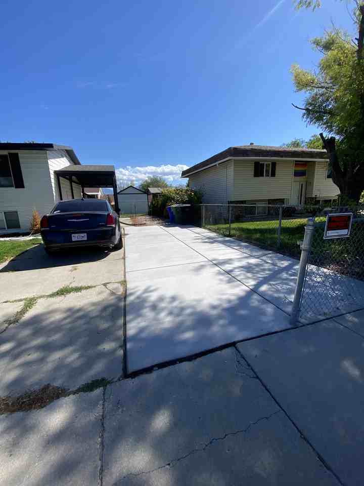 6841 S Georgia Dr #B - Photo 3 of 20