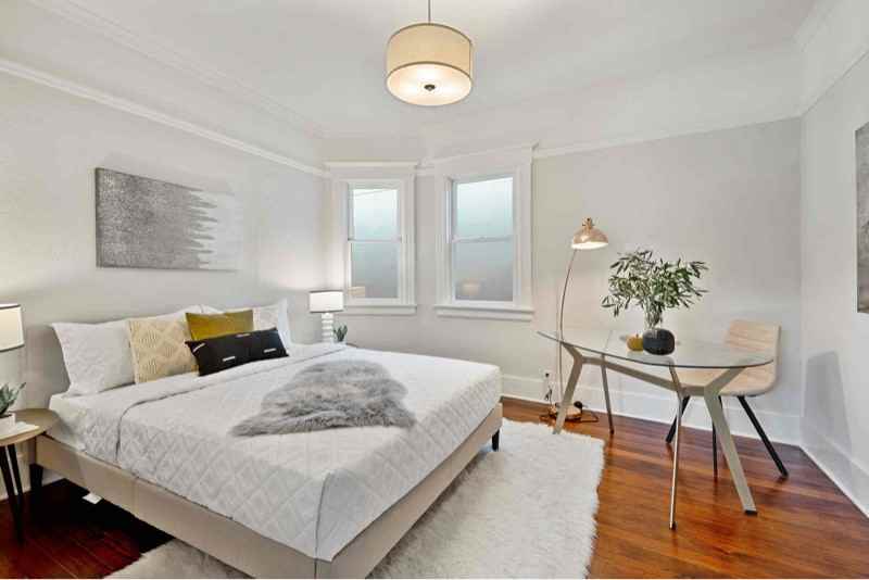 588 58th St - Photo 5 of 6