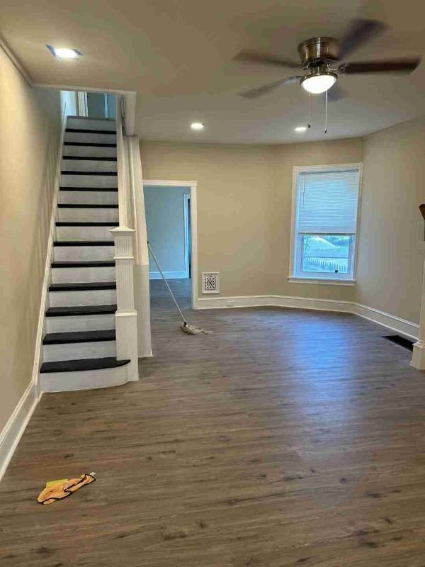 124 E Hortter St - Photo 2 of 15