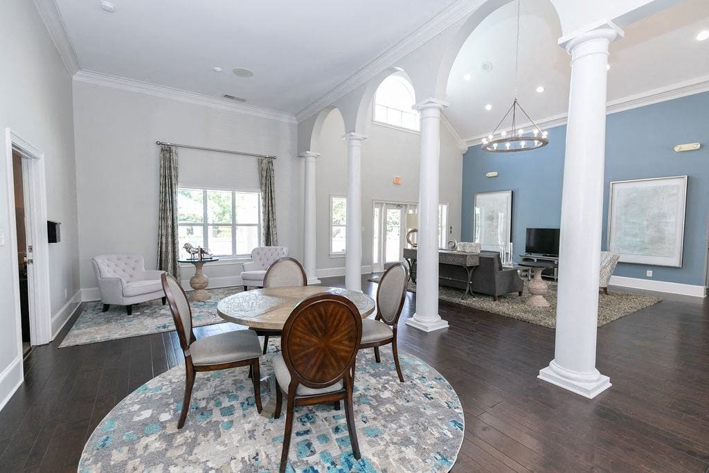 Villas at Hampton - Photo 4 of 39