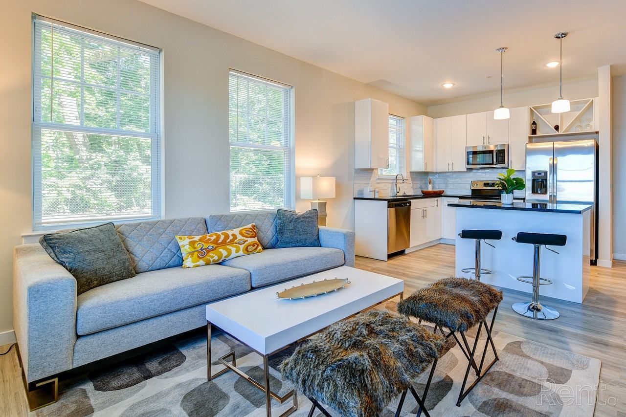 Solo at North Bergen - Photo 5 of 38