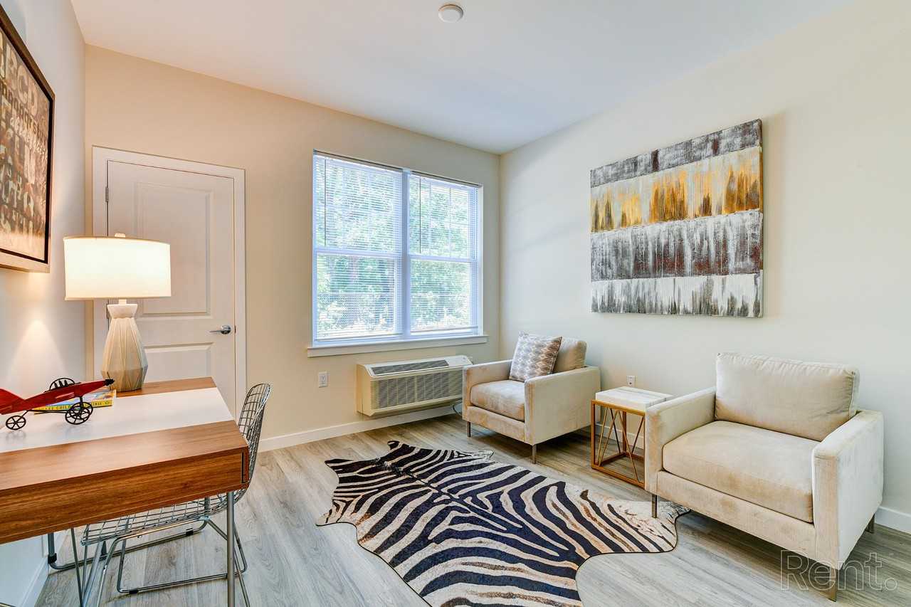 Solo at North Bergen - Photo 6 of 38