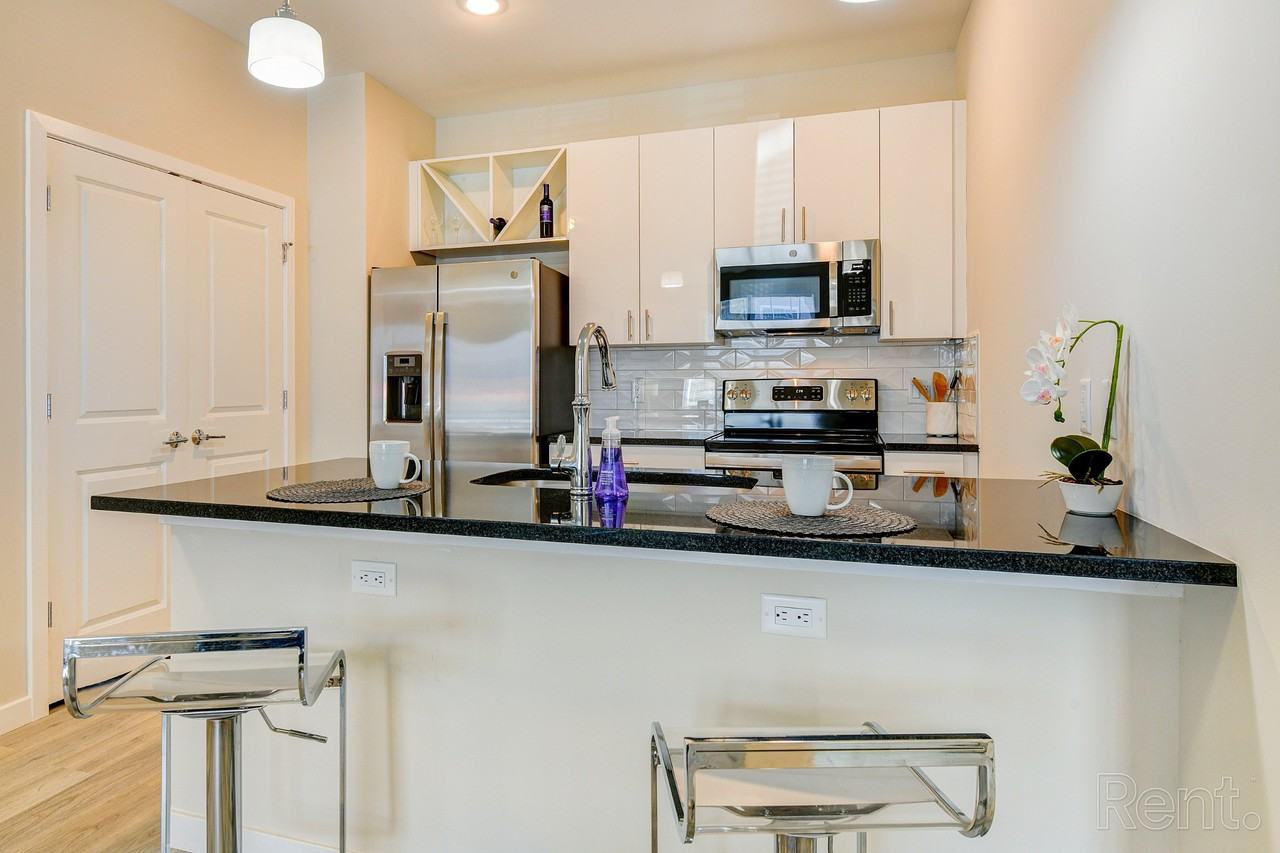 Solo at North Bergen - Photo 2 of 38