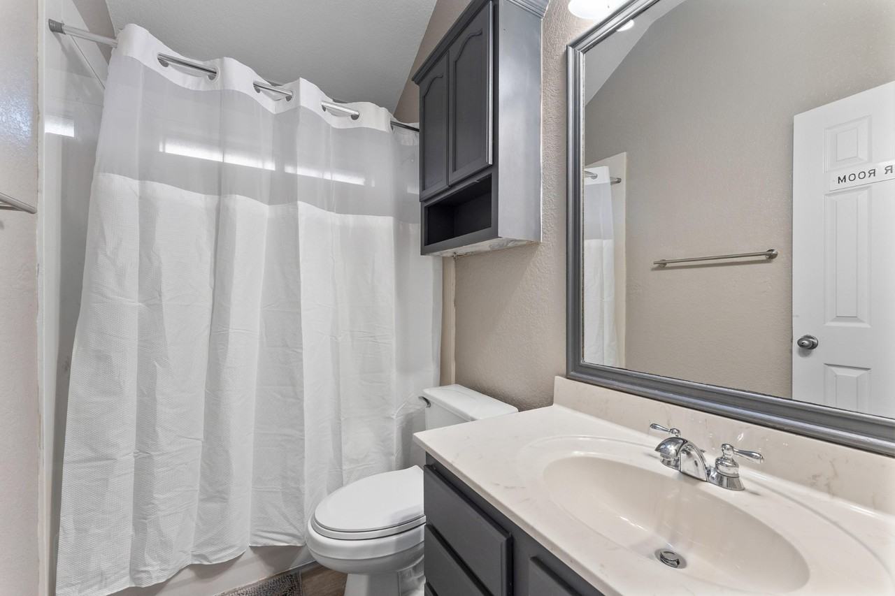 Merlin Dr - Photo 4 of 15