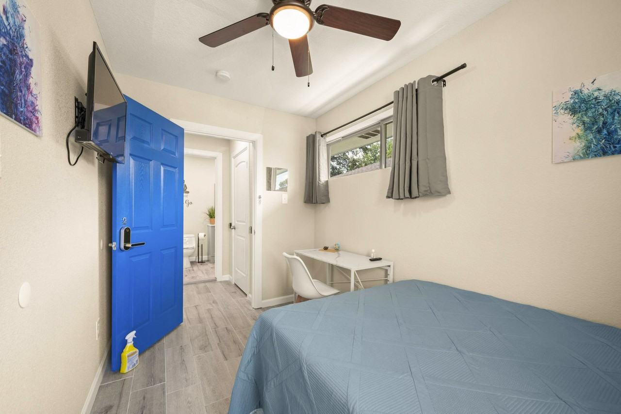 Diplomat Way - Photo 6 of 13