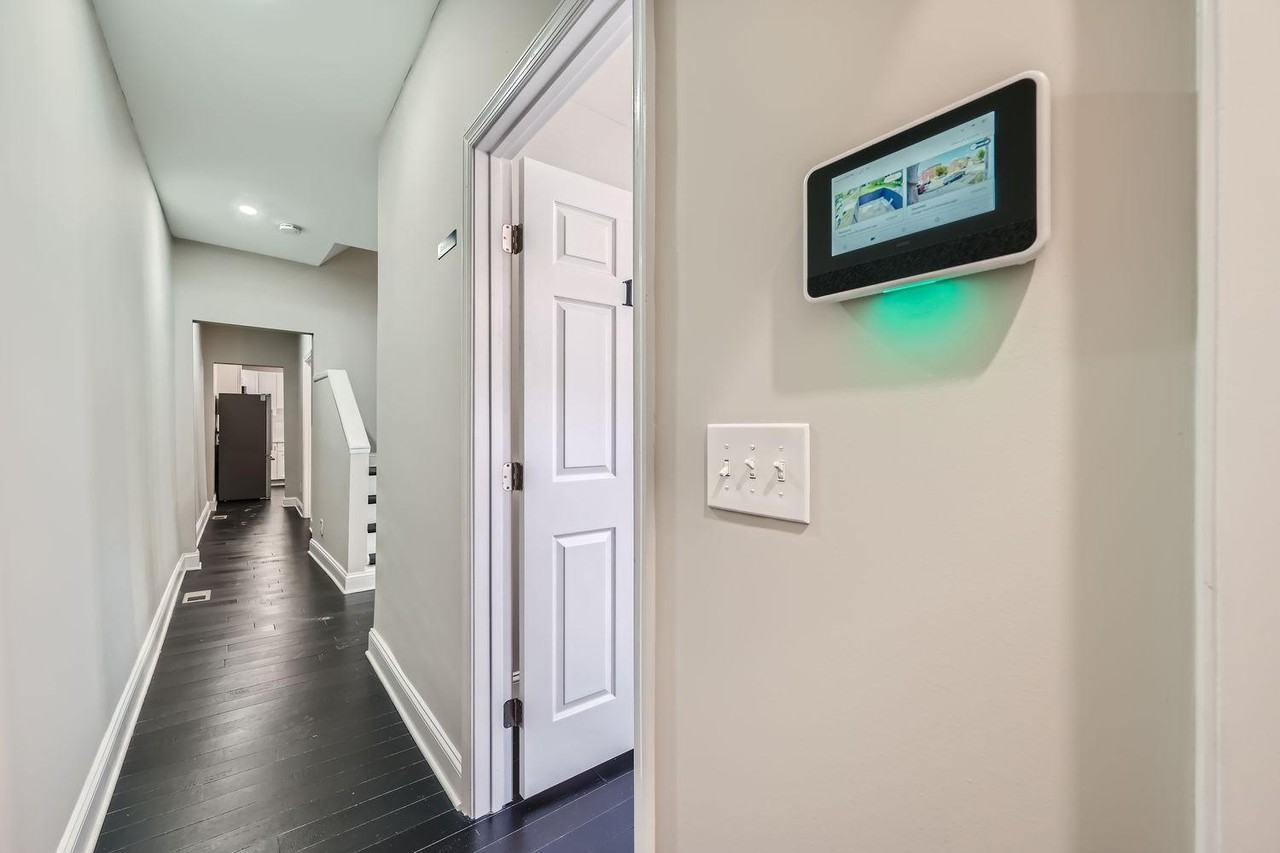 E Preston St - Photo 3 of 6