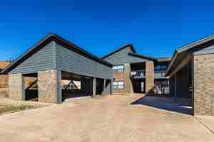 featured image of 4005 Nw Ozmun Ave