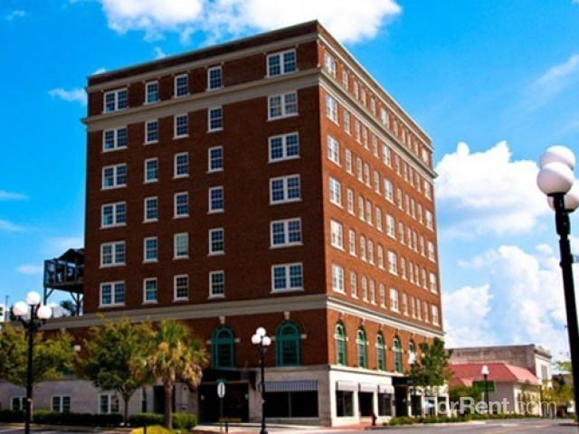 Calhoun Lofts & Thunderbird Flats - Photo 2 of 48