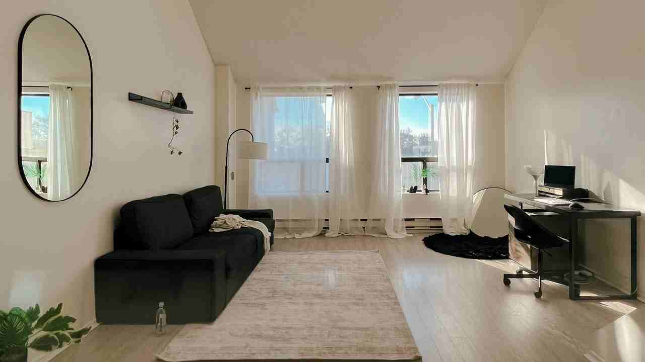 2188 Bloor Street West ##314 - Photo 2 of 7