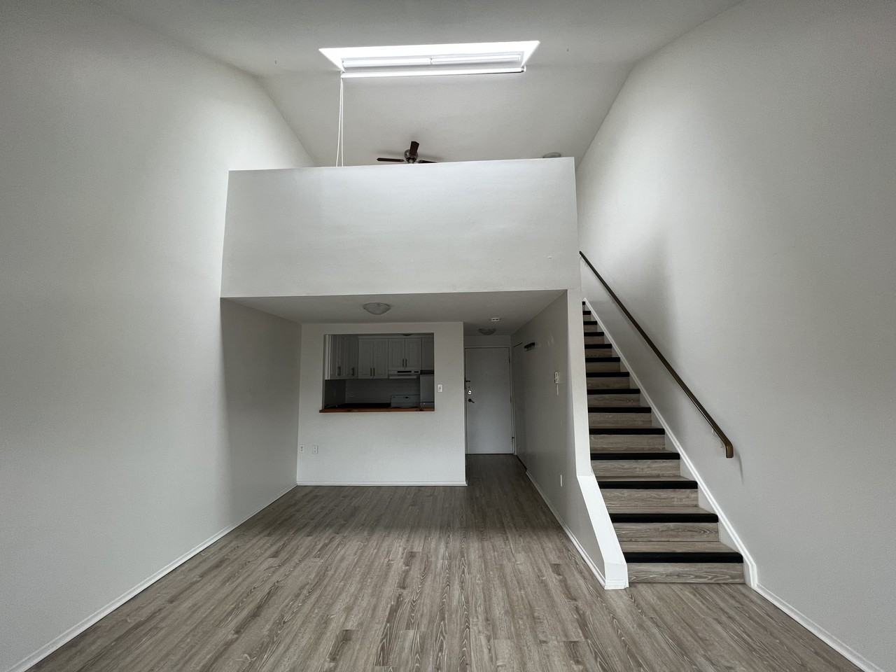 2188 Bloor Street West ##314 - Photo 4 of 7