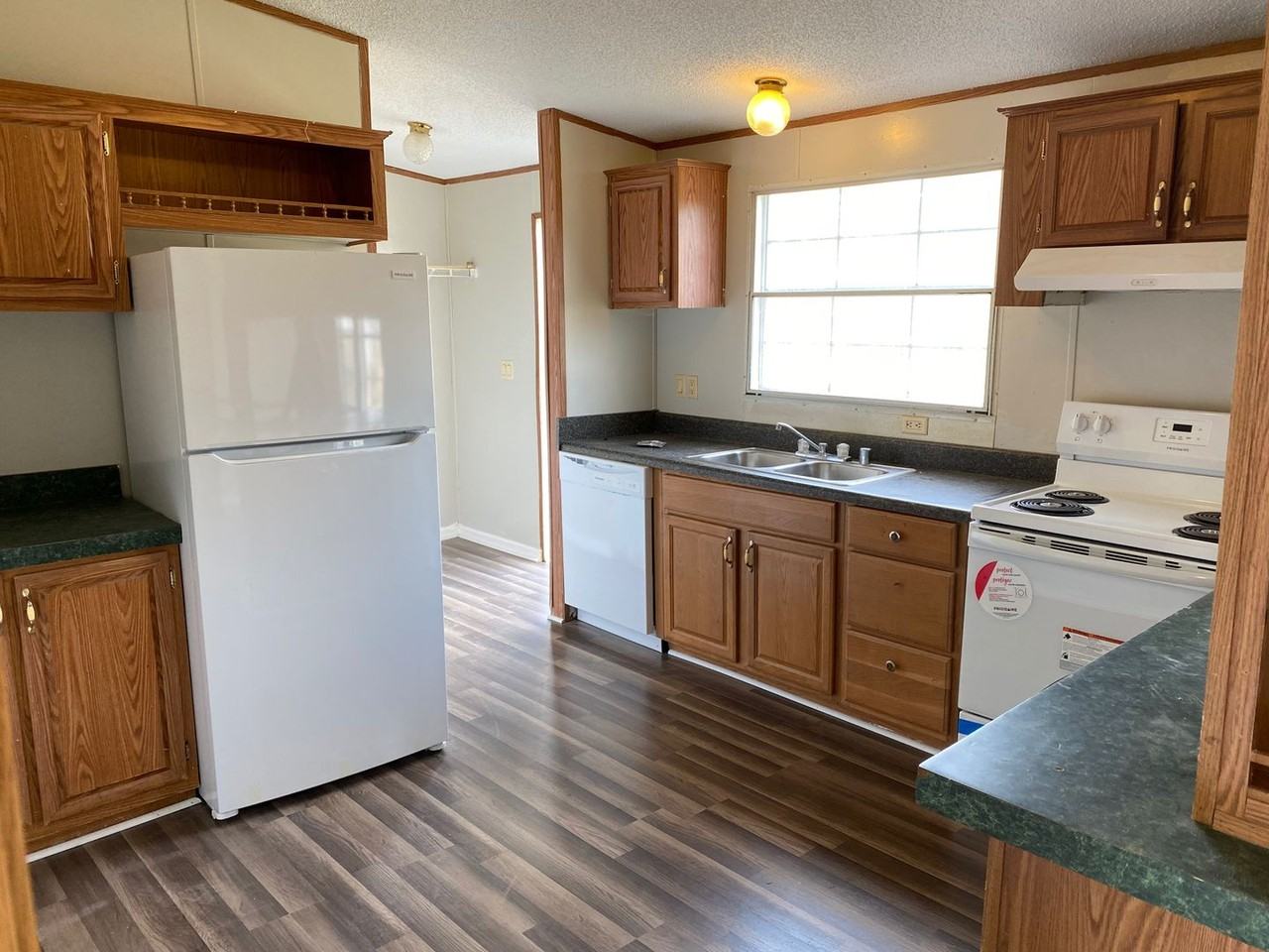 Running Root Estates - Photo 3 of 20