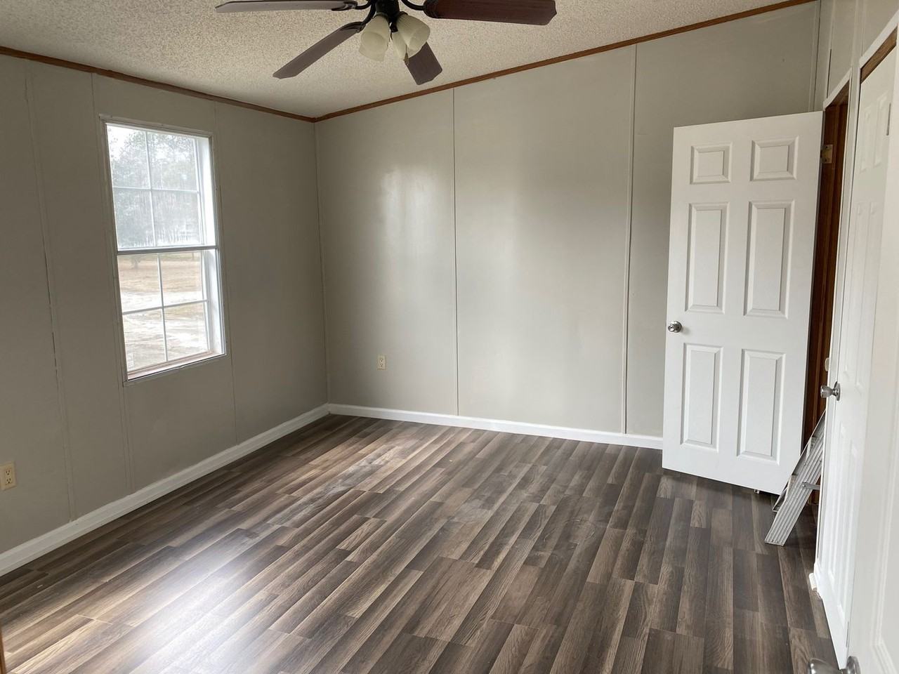 Running Root Estates - Photo 6 of 20