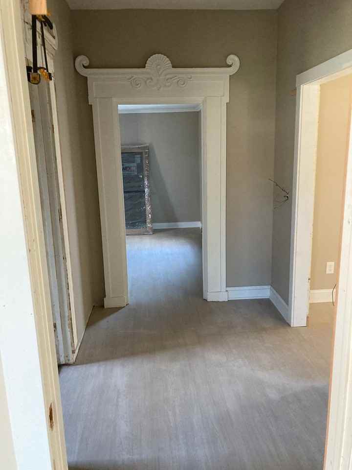 209 E Seneca St #D - Photo 7 of 13