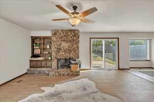 905 Garden Grv - Photo 1 of 1