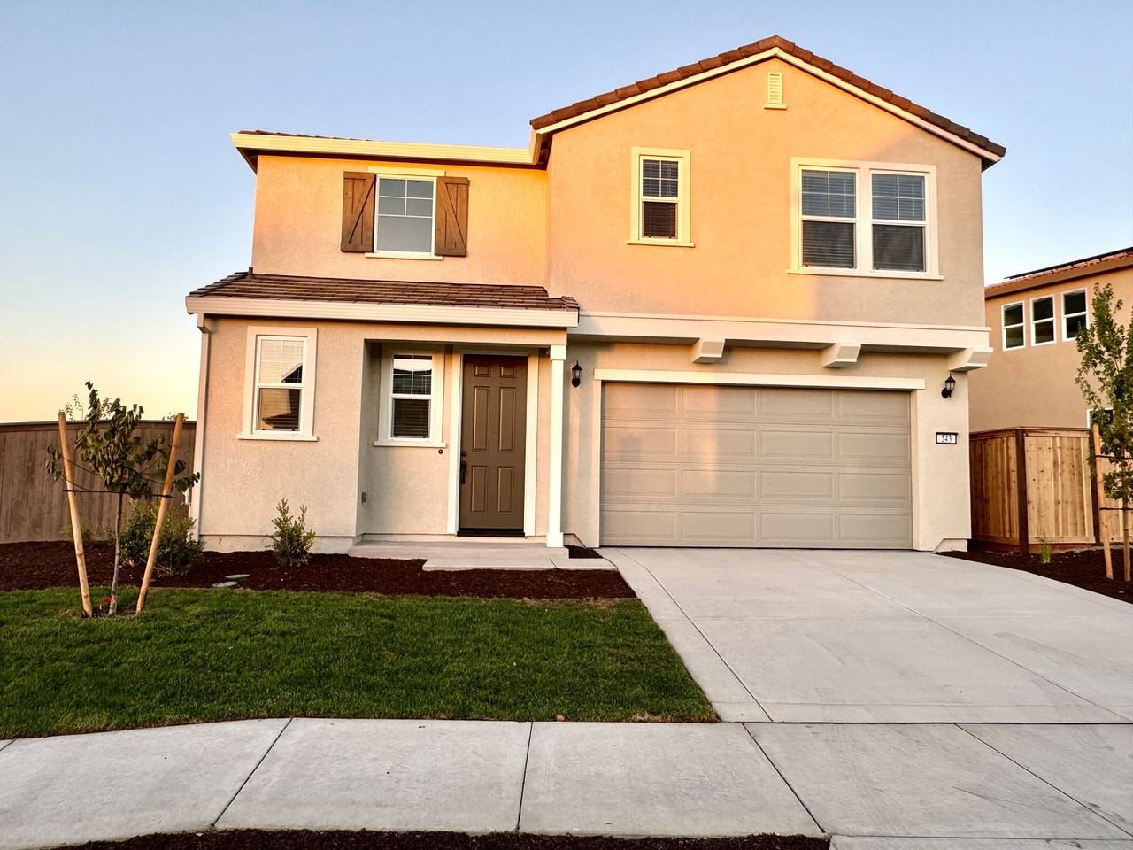 243 Dock Cir - Photo 3 of 47