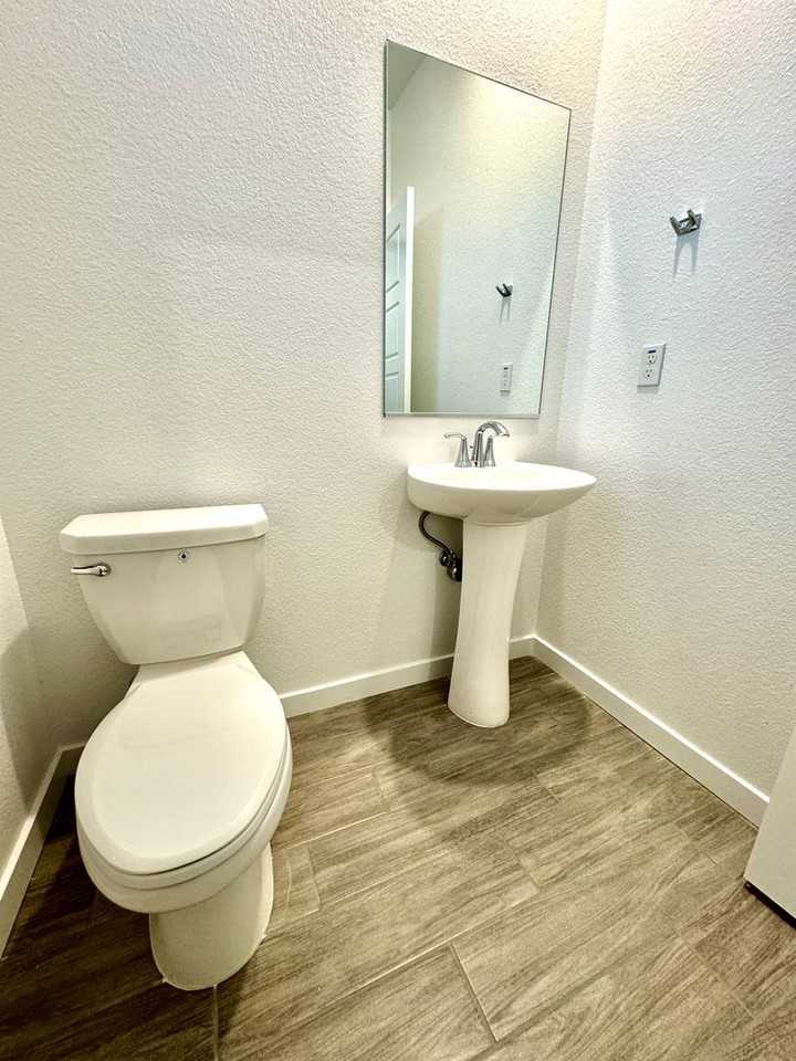 243 Dock Cir - Photo 5 of 47